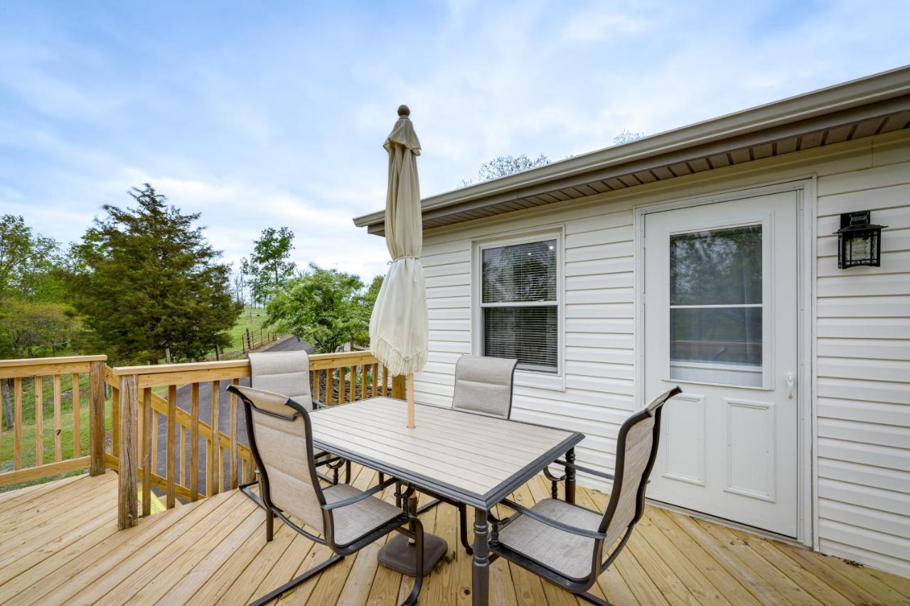 Cozy Kentucky Retreat - Deck, Near Ark Encounter! Villa Dry Ridge Dış mekan fotoğraf