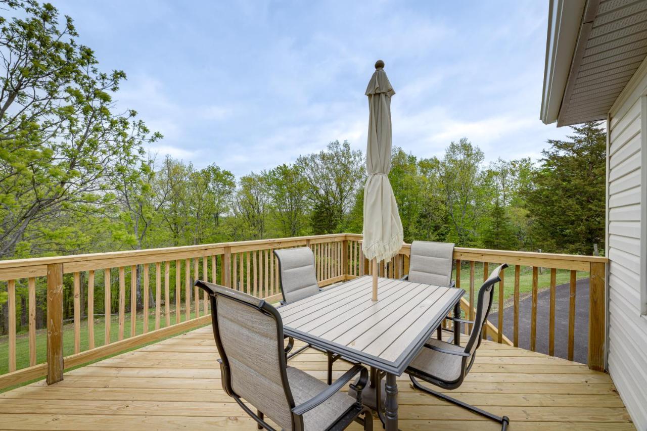 Cozy Kentucky Retreat - Deck, Near Ark Encounter! Villa Dry Ridge Dış mekan fotoğraf